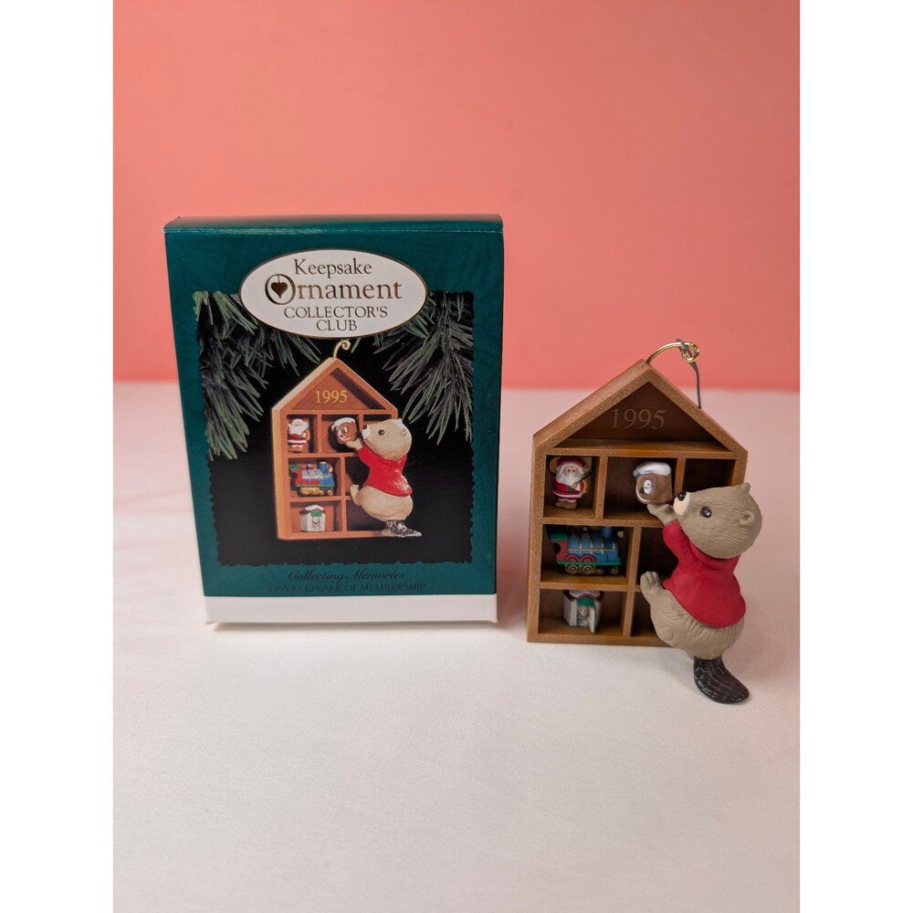 Vintage Hallmark Keepsake Christmas Ornament Collecting Memories 1995